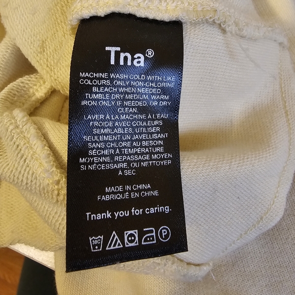 Aritzia TNA Airy Fleece Boyfriend Cropped Sweatshirt. Size 2 - Picture 7 of 7
